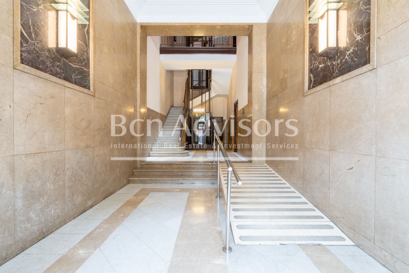 4 bedroom Apartment for sale in Barcelona city - € 1,999,000 (Ref: 9998418)