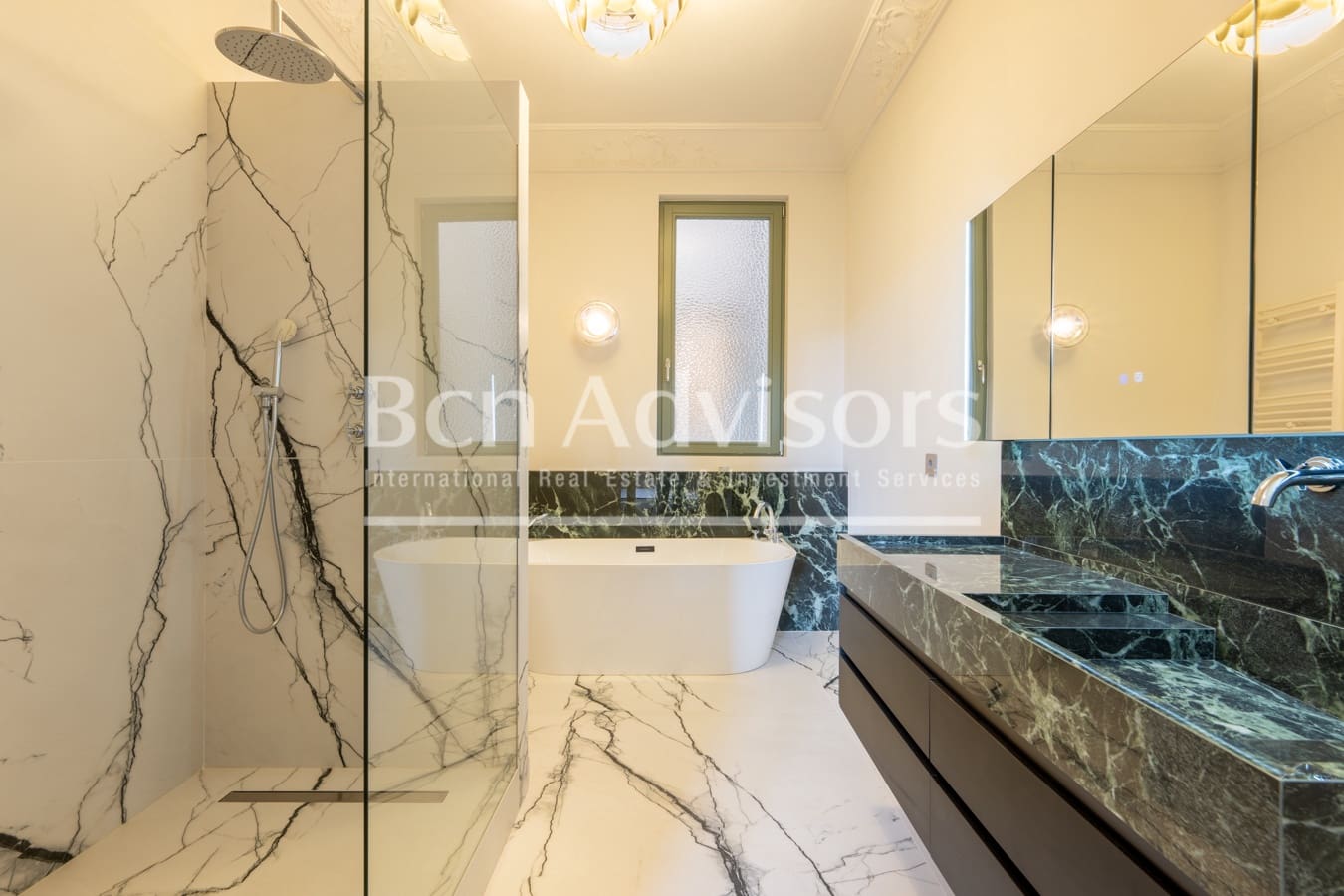 4 bedroom Apartment for sale in Barcelona city - € 1,999,000 (Ref: 9998418)