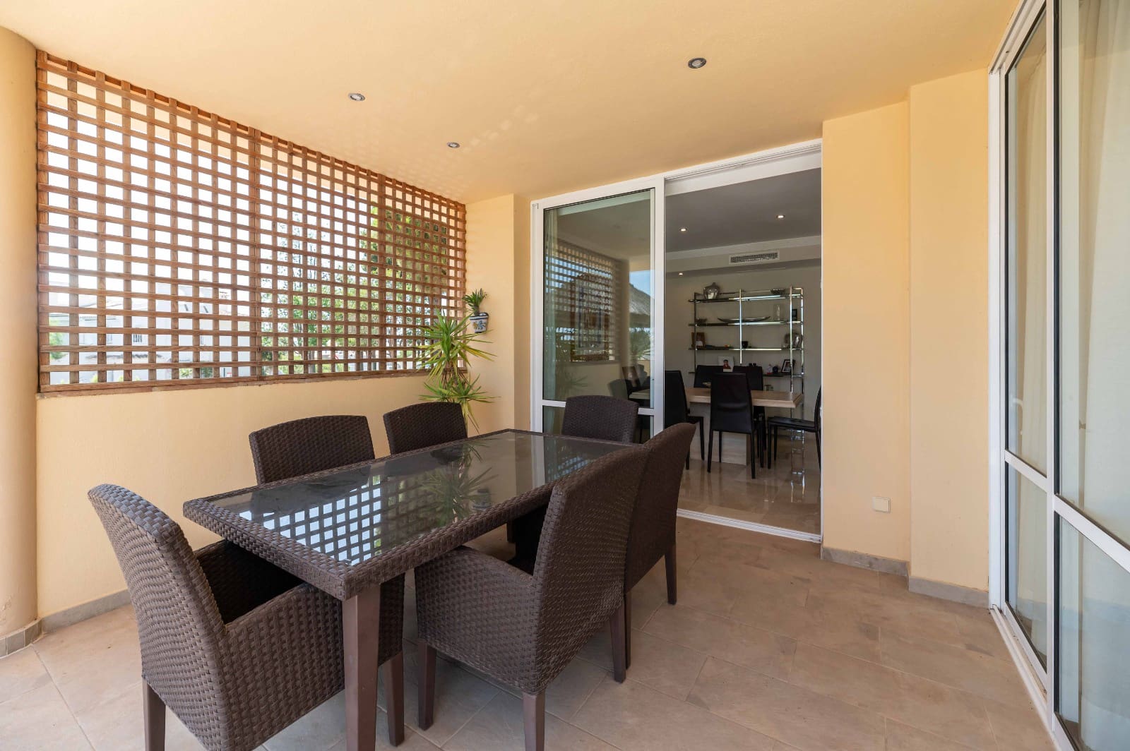 Chalet de 3 habitaciones en Calahonda en venta con piscina garaje - 1.250.000 € (Ref: 10009703)