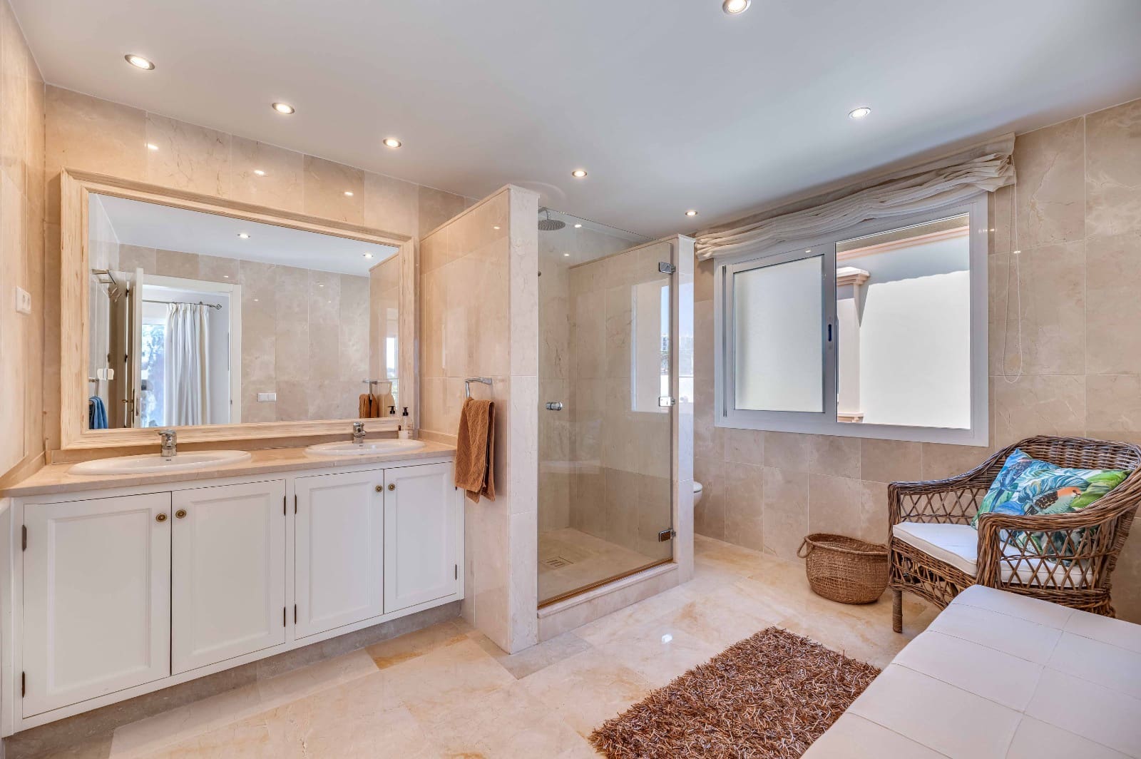Chalet de 3 habitaciones en Calahonda en venta con piscina garaje - 1.250.000 € (Ref: 10009703)