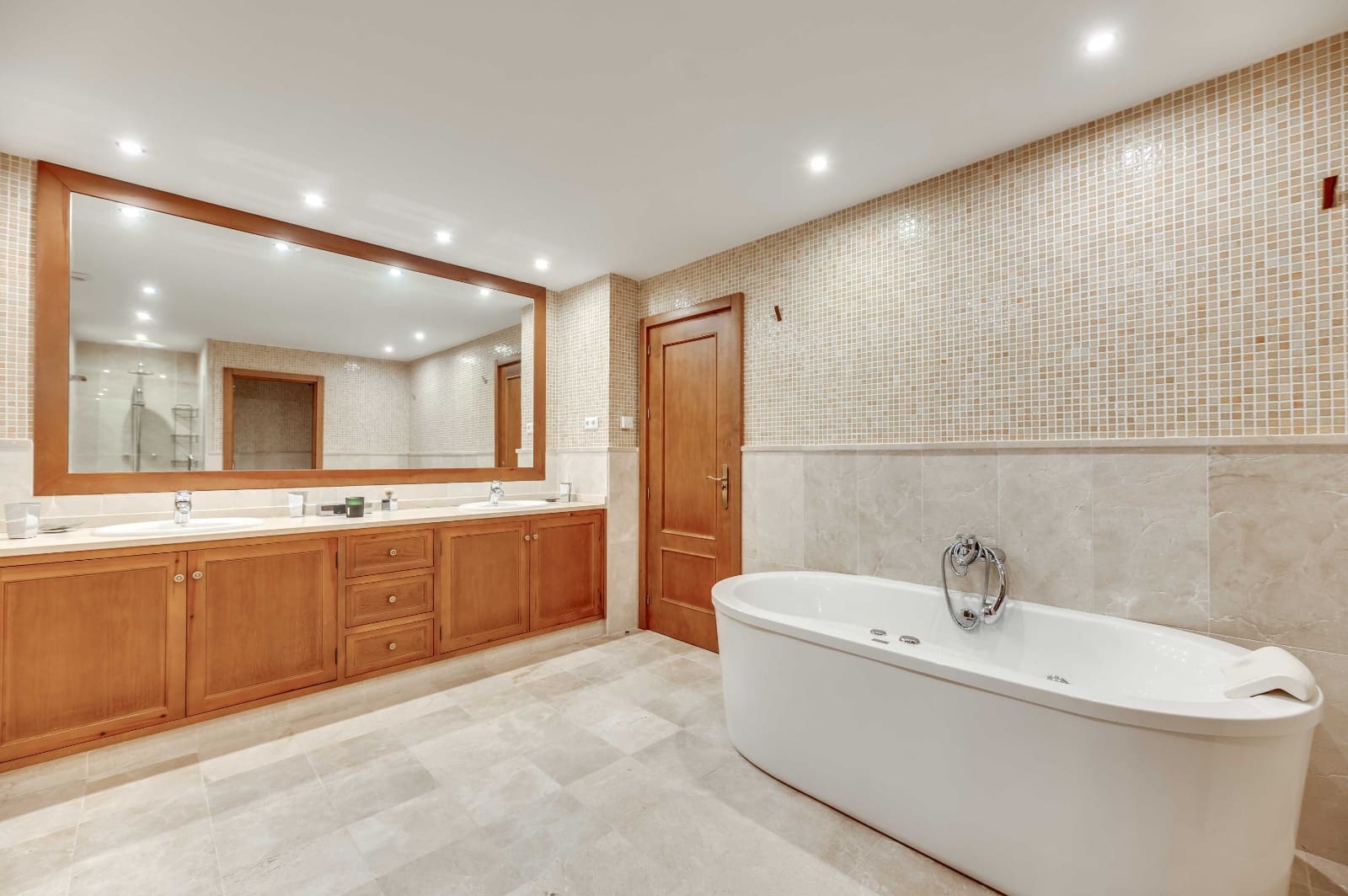 Chalet de 3 habitaciones en Calahonda en venta con piscina garaje - 1.250.000 € (Ref: 10009703)