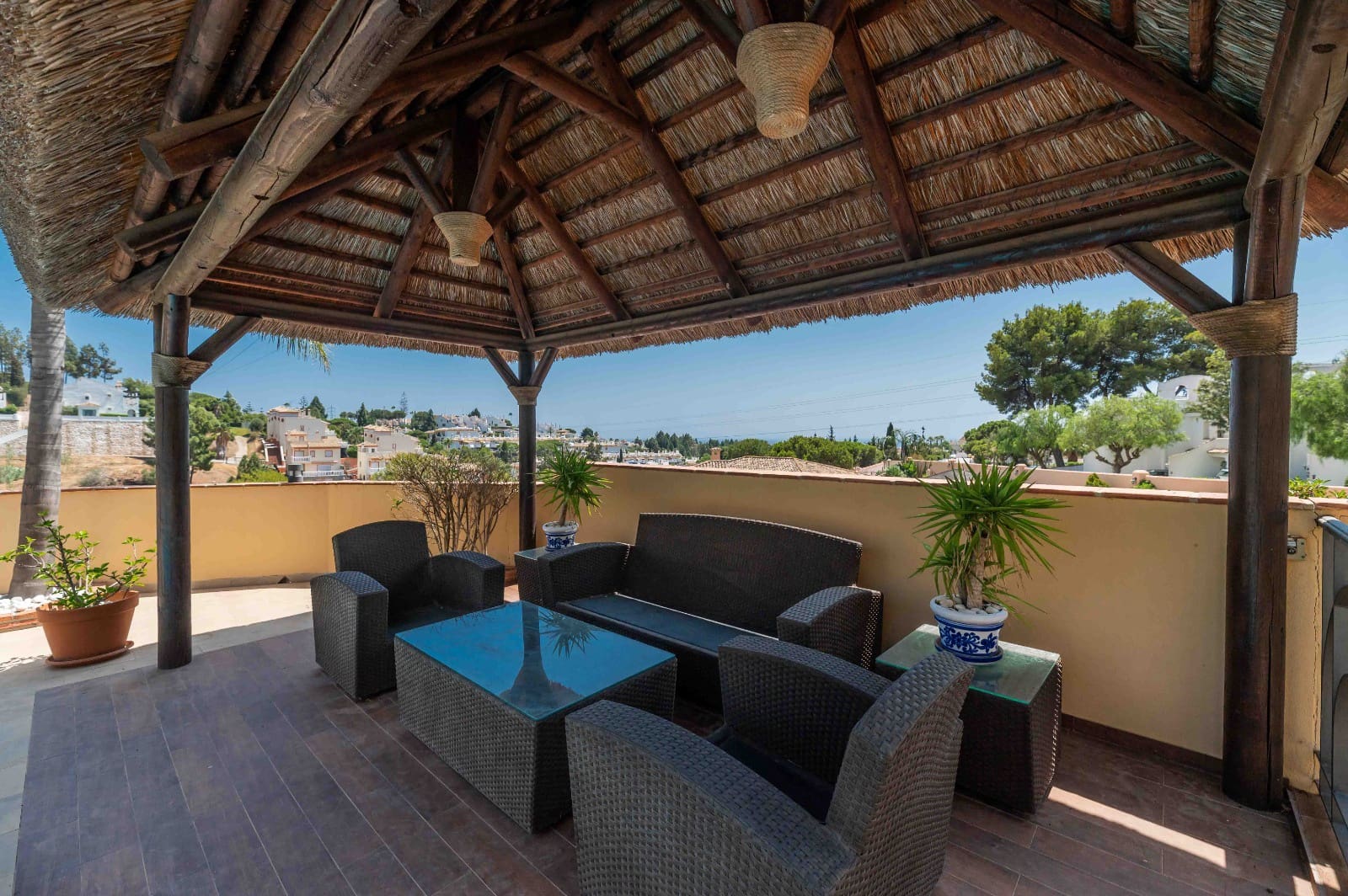 Chalet de 3 habitaciones en Calahonda en venta con piscina garaje - 1.250.000 € (Ref: 10009703)
