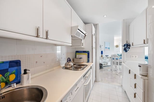 2 quarto Apartamento para venda em Elviria, Marbella com piscina - 499 000 € (Ref: 10021183)