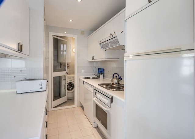 2 quarto Apartamento para venda em Elviria, Marbella com piscina - 499 000 € (Ref: 10021183)