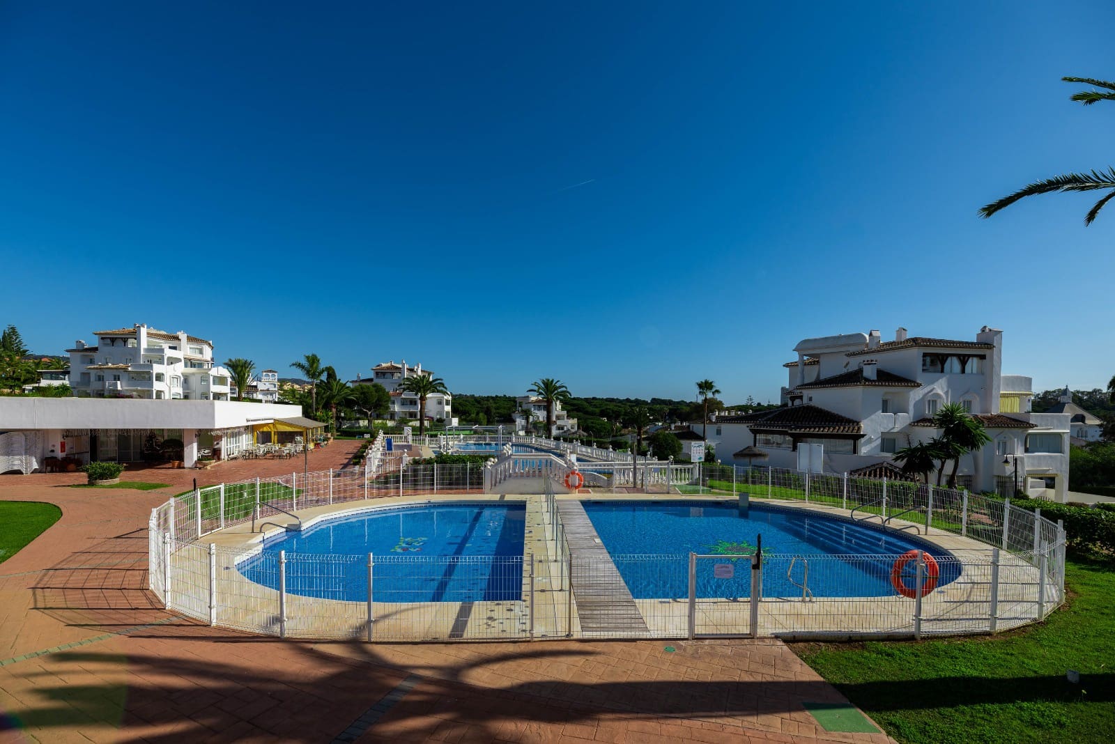 2 quarto Apartamento para venda em Elviria com piscina - 499 000 € (Ref: 10021183)