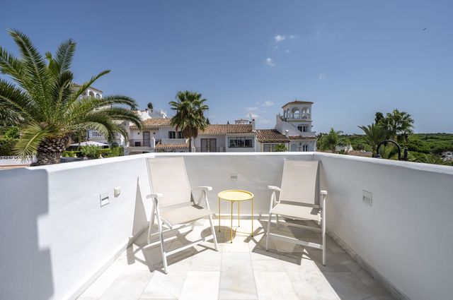 2 makuuhuone Huoneisto myytävänä paikassa Elviria, Marbella mukana uima-altaan - 480 000 € (Ref: 10021183)