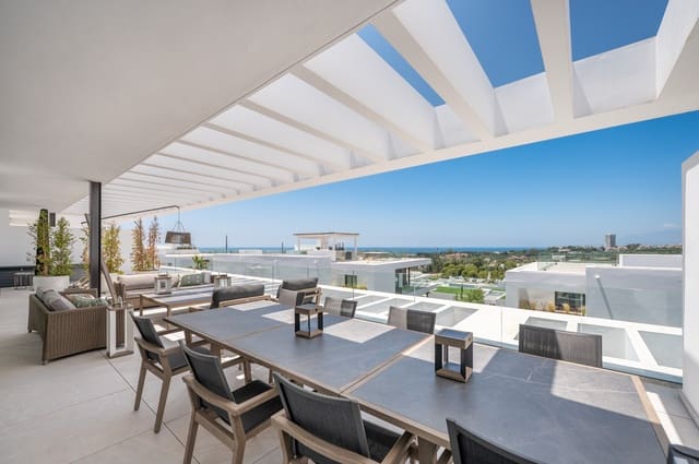 4 makuuhuone Kattohuoneisto myytävänä paikassa Bahía de Marbella, Marbella mukana uima-altaan 
autotalli - 2 950 000 € (Ref: 10031143)