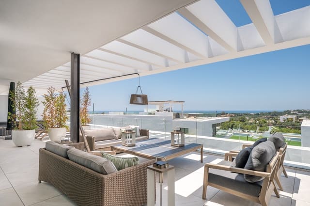 4 makuuhuone Kattohuoneisto myytävänä paikassa Bahía de Marbella, Marbella mukana uima-altaan 
autotalli - 2 950 000 € (Ref: 10031143)