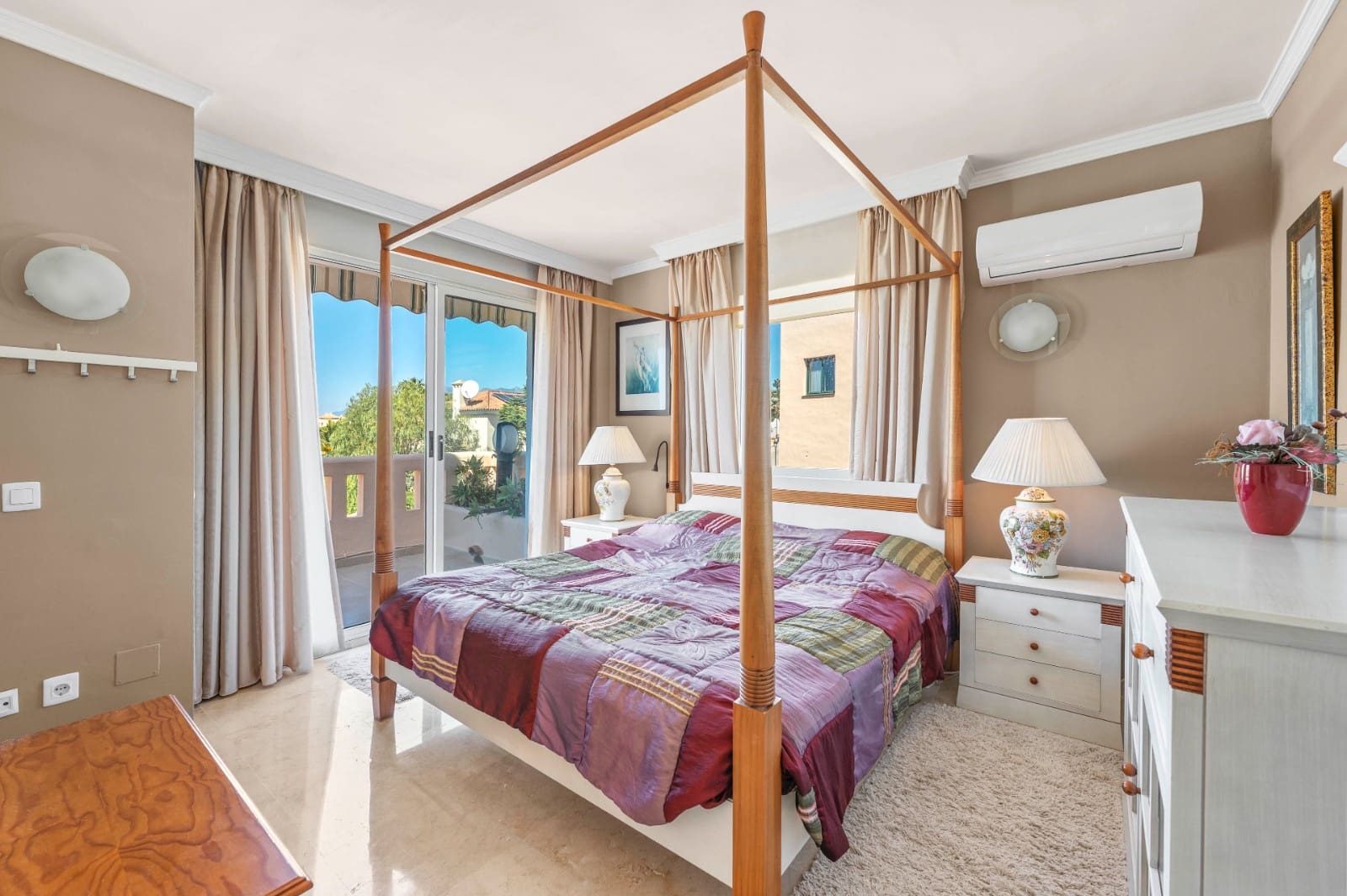 3 slaapkamer Penthouse te koop in Elviria met zwembad garage - € 960.000 (Ref: 10100994)