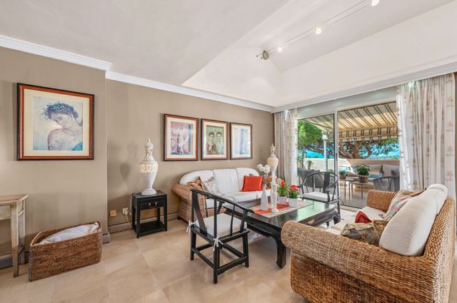 3 slaapkamer Penthouse te koop in Elviria, Marbella met zwembad garage - € 960.000 (Ref: 10100994)