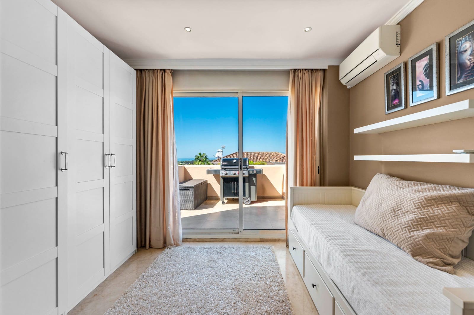 3 slaapkamer Penthouse te koop in Elviria met zwembad garage - € 960.000 (Ref: 10100994)