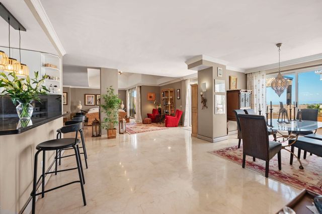 3 slaapkamer Penthouse te koop in Elviria, Marbella met zwembad garage - € 960.000 (Ref: 10100994)