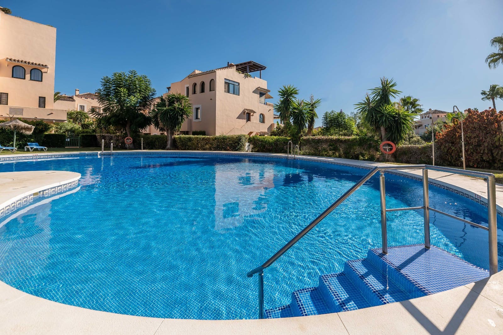 3 slaapkamer Penthouse te koop in Elviria met zwembad garage - € 960.000 (Ref: 10100994)