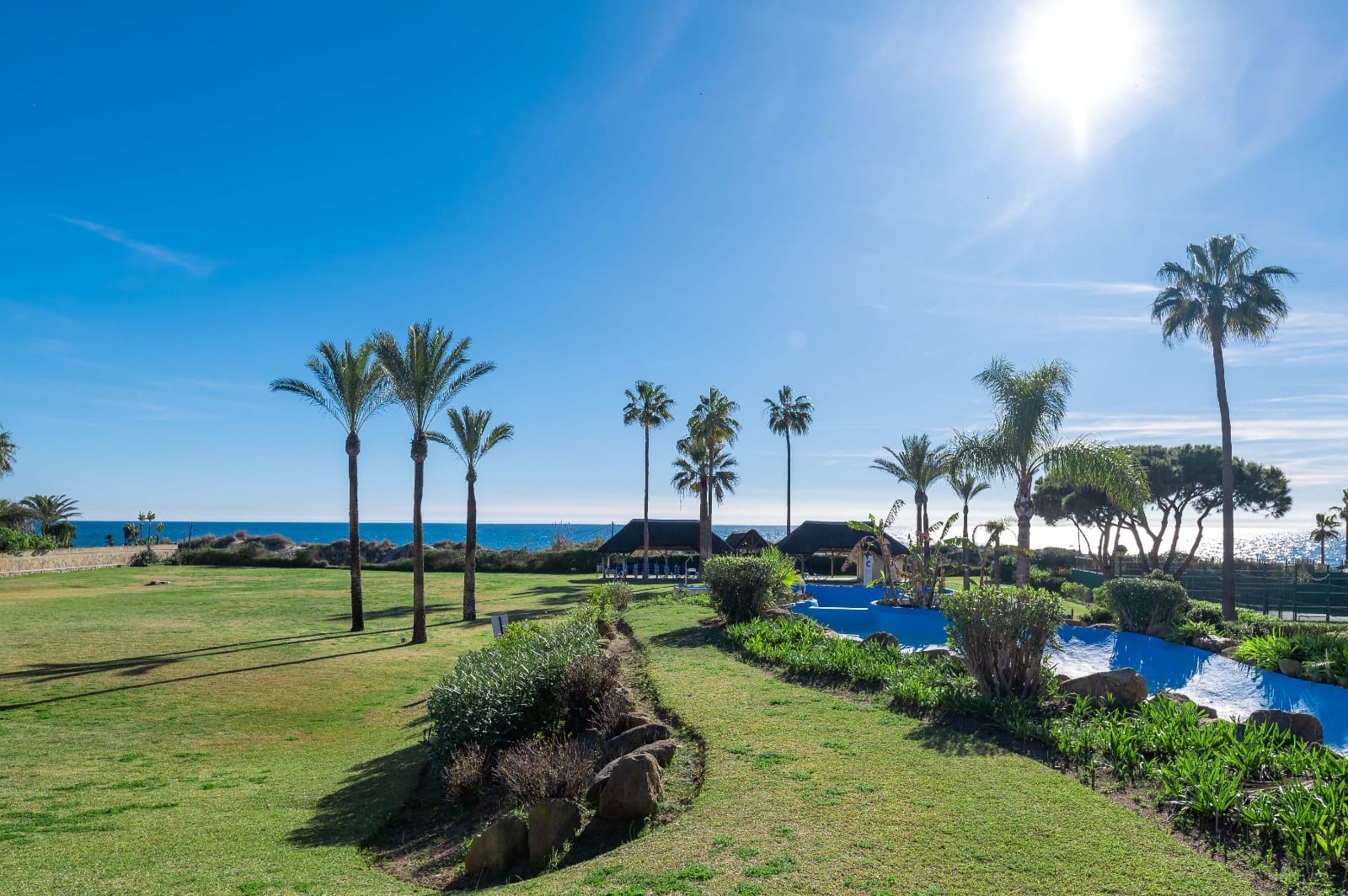 2 chambre Appartement de Plage à vendre à Elviria avec piscine garage - 899 000 € (Ref: 10148087)
