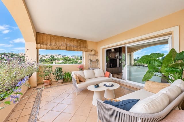 3 sypialnia Apartament na sprzedaż w Elviria, Marbella z basenem garażem - 899 000 € (Ref: 10179594)