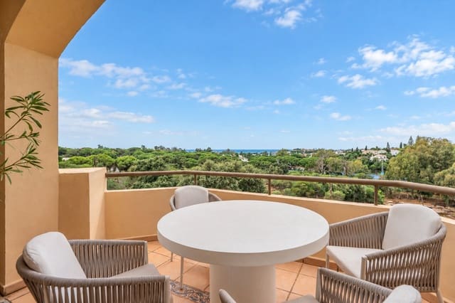 3 sypialnia Apartament na sprzedaż w Elviria, Marbella z basenem garażem - 899 000 € (Ref: 10179594)