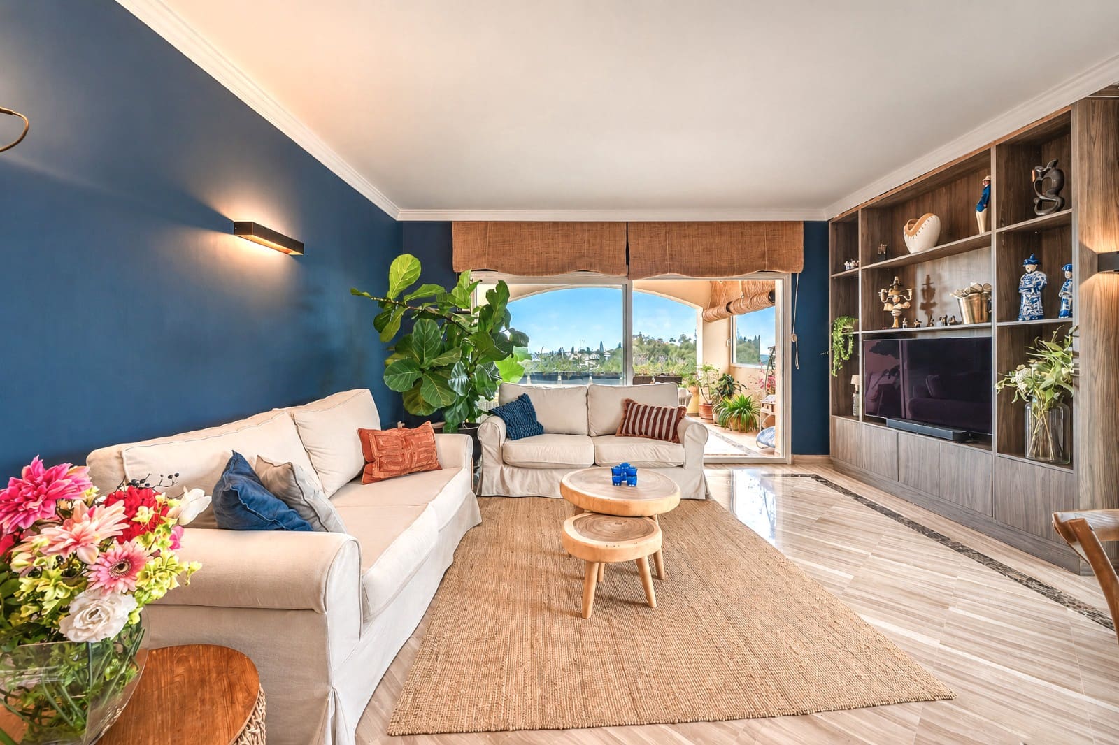 3 sypialnia Apartament na sprzedaż w Elviria z basenem garażem - 899 000 € (Ref: 10179594)