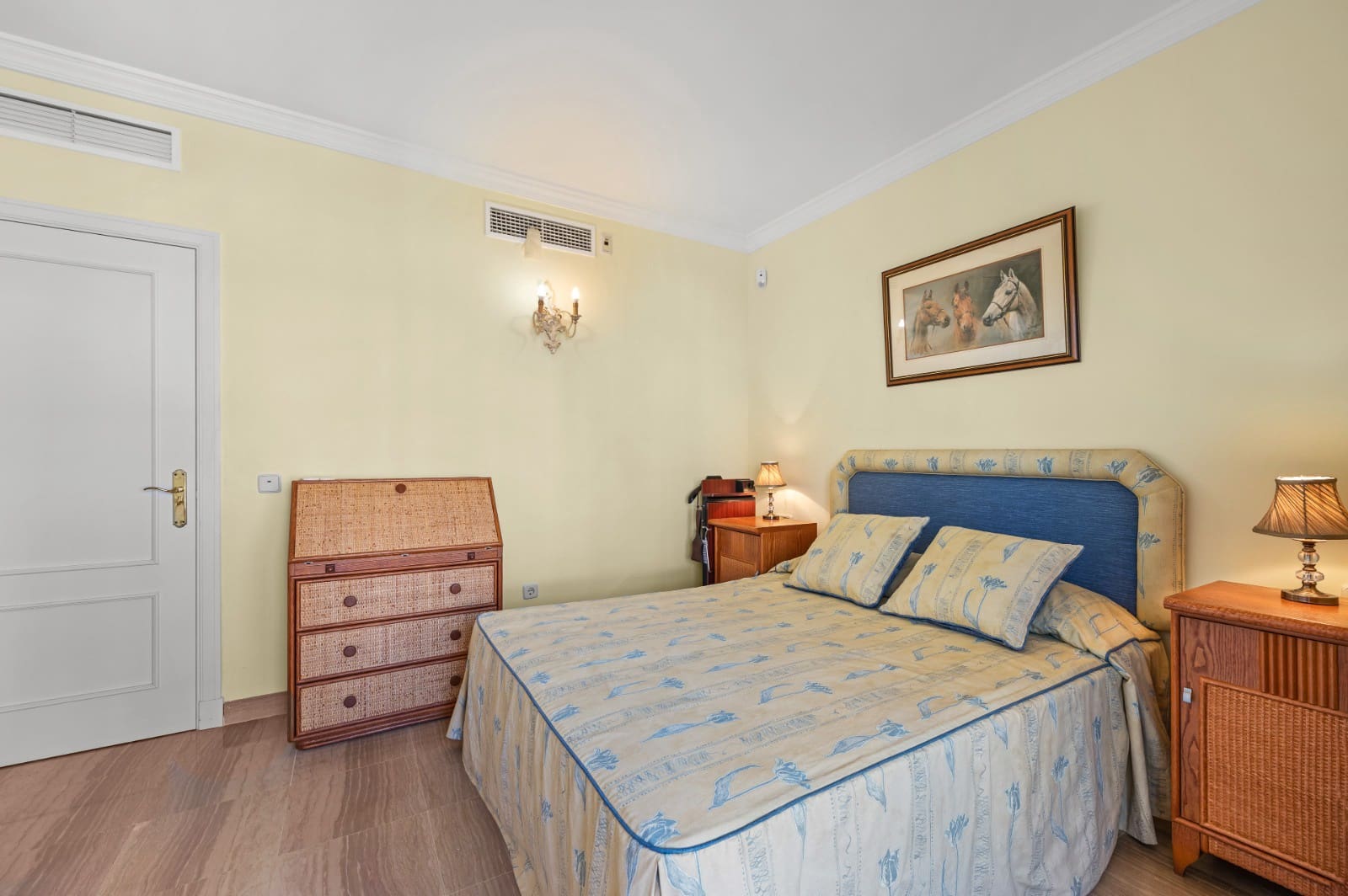 4 chambre Penthouse à vendre à Elviria avec piscine garage - 1 395 000 € (Ref: 10181649)