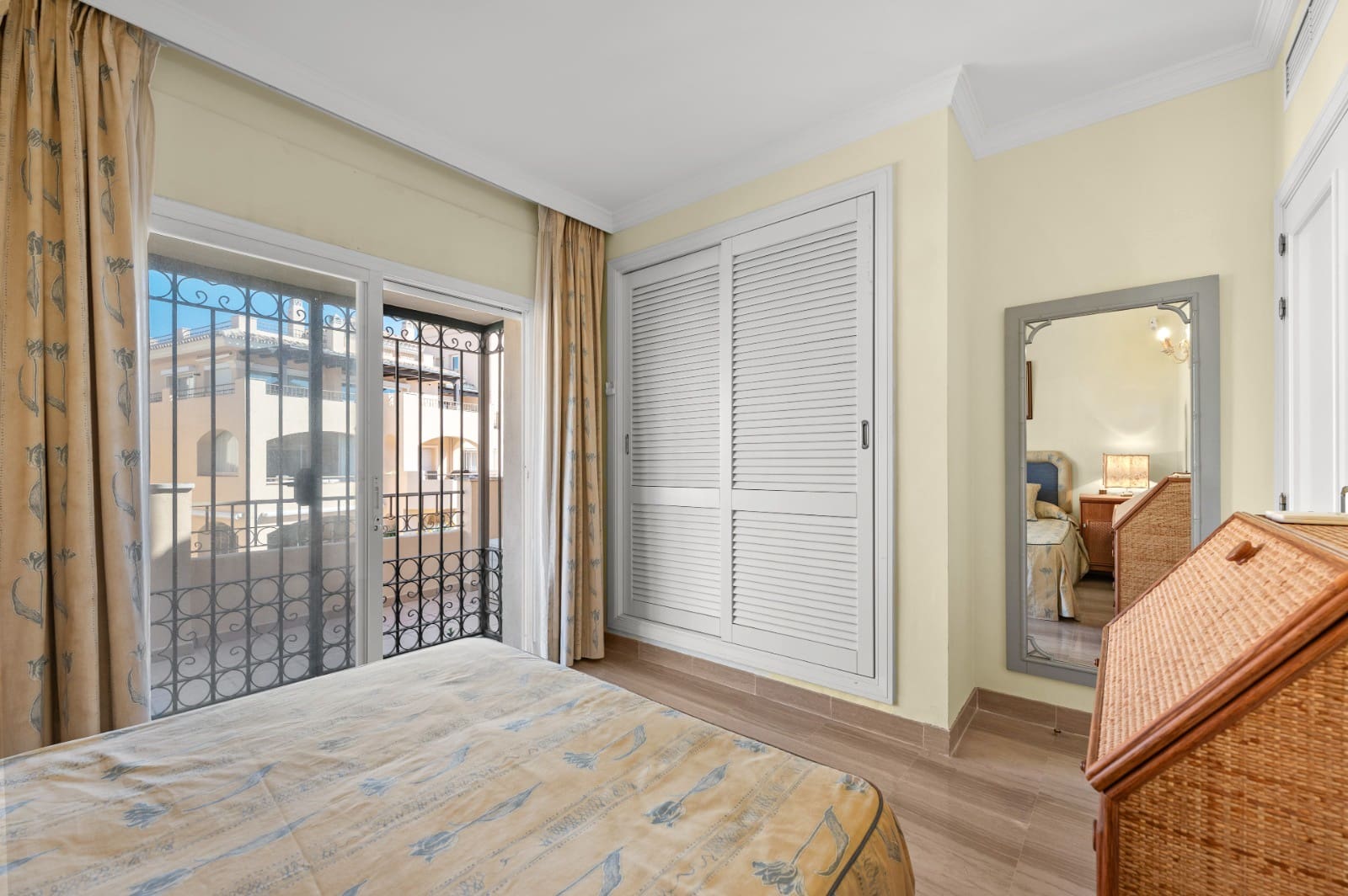 4 chambre Penthouse à vendre à Elviria avec piscine garage - 1 395 000 € (Ref: 10181649)