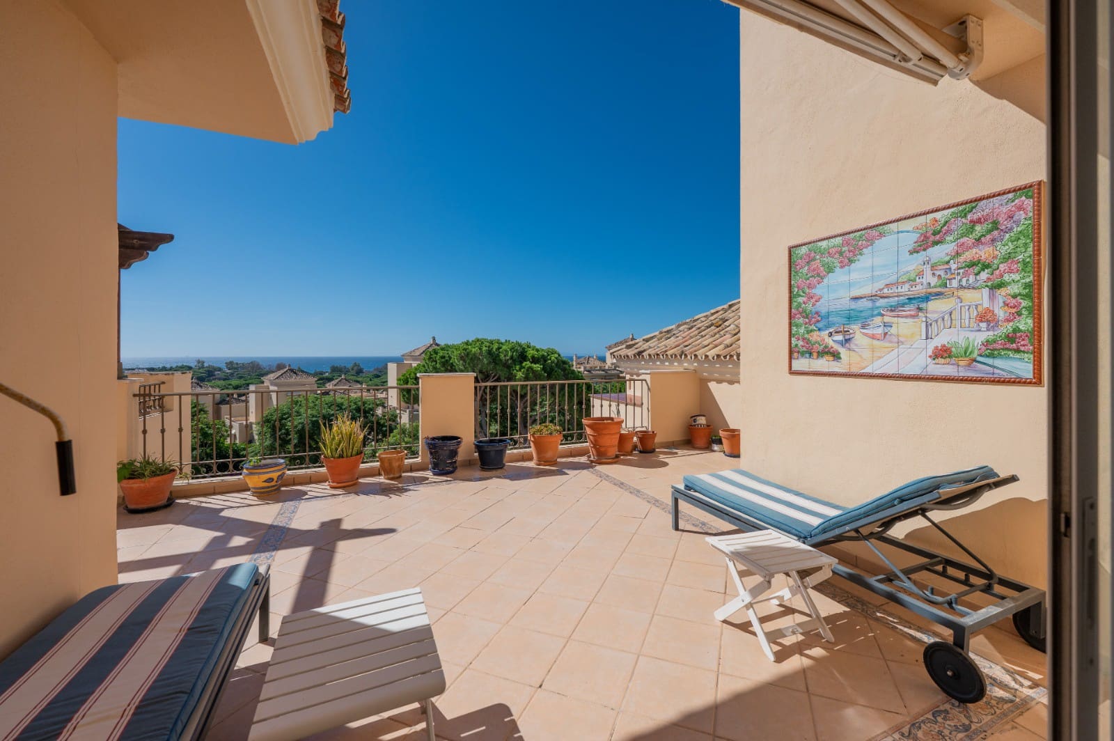 4 chambre Penthouse à vendre à Elviria avec piscine garage - 1 395 000 € (Ref: 10181649)