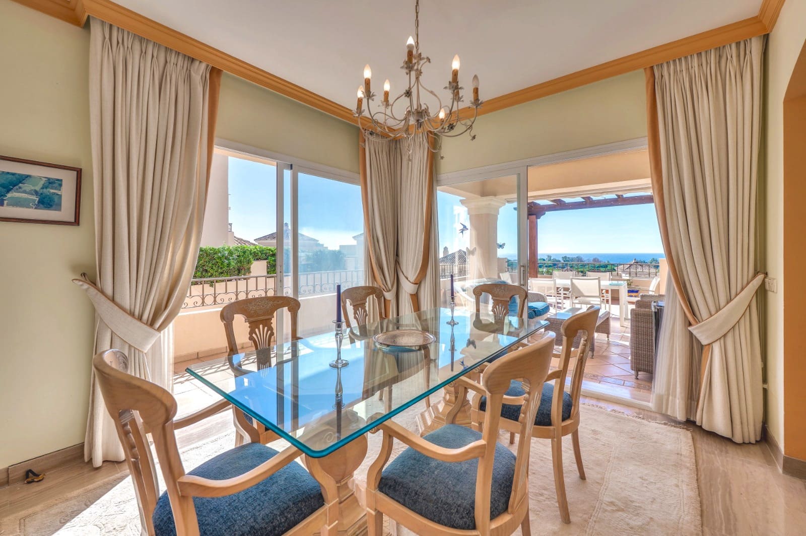 4 chambre Penthouse à vendre à Elviria avec piscine garage - 1 395 000 € (Ref: 10181649)