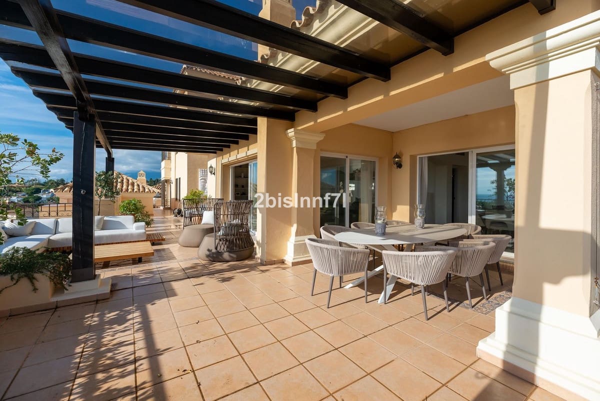 4 sovrum Takvåning till salu i Elviria med pool garage - 1 530 000 € (Ref: 7210790)