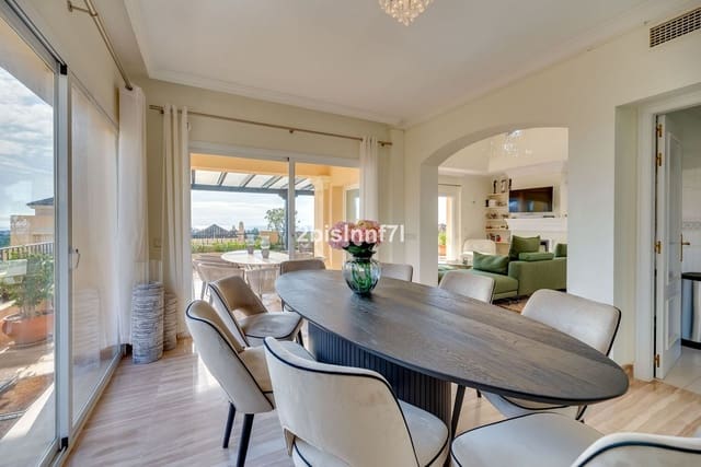 4 soverom Penthouse til salgs i Elviria, Marbella med svømmebasseng garasje - € 1 530 000 (Ref: 7210790)