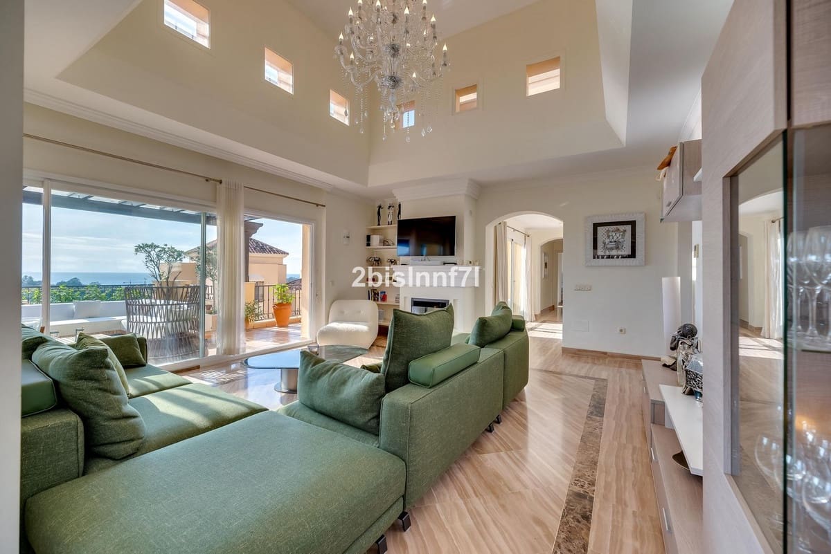 4 sovrum Takvåning till salu i Elviria med pool garage - 1 530 000 € (Ref: 7210790)