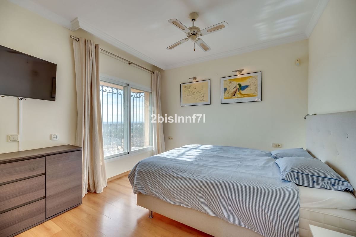 4 sovrum Takvåning till salu i Elviria med pool garage - 1 530 000 € (Ref: 7210790)