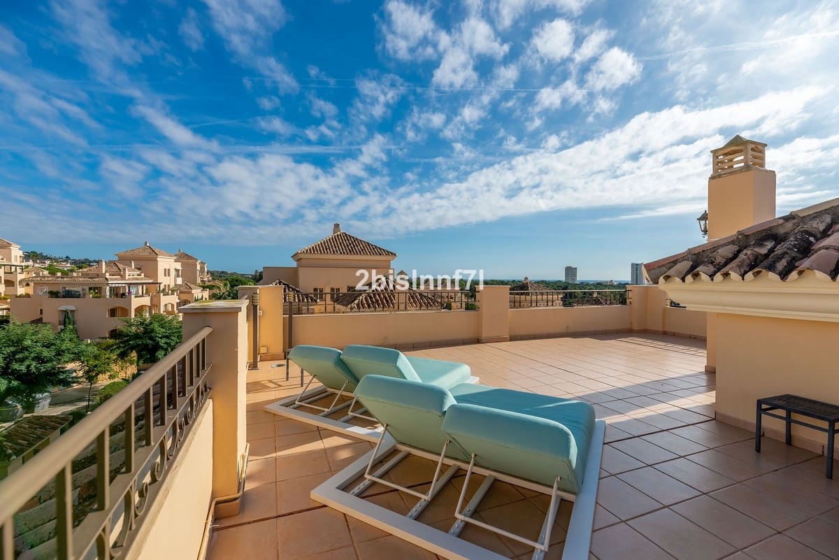 4 sovrum Takvåning till salu i Elviria med pool garage - 1 530 000 € (Ref: 7210790)