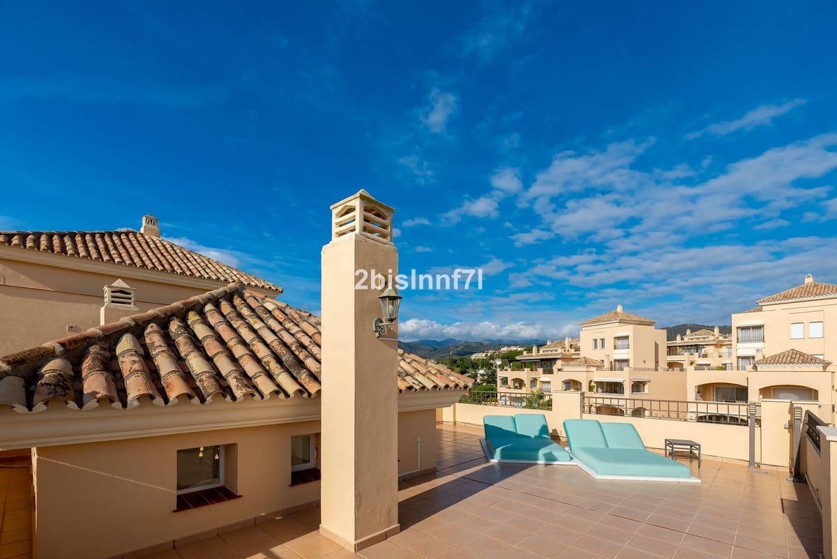 4 sovrum Takvåning till salu i Elviria med pool garage - 1 530 000 € (Ref: 7210790)