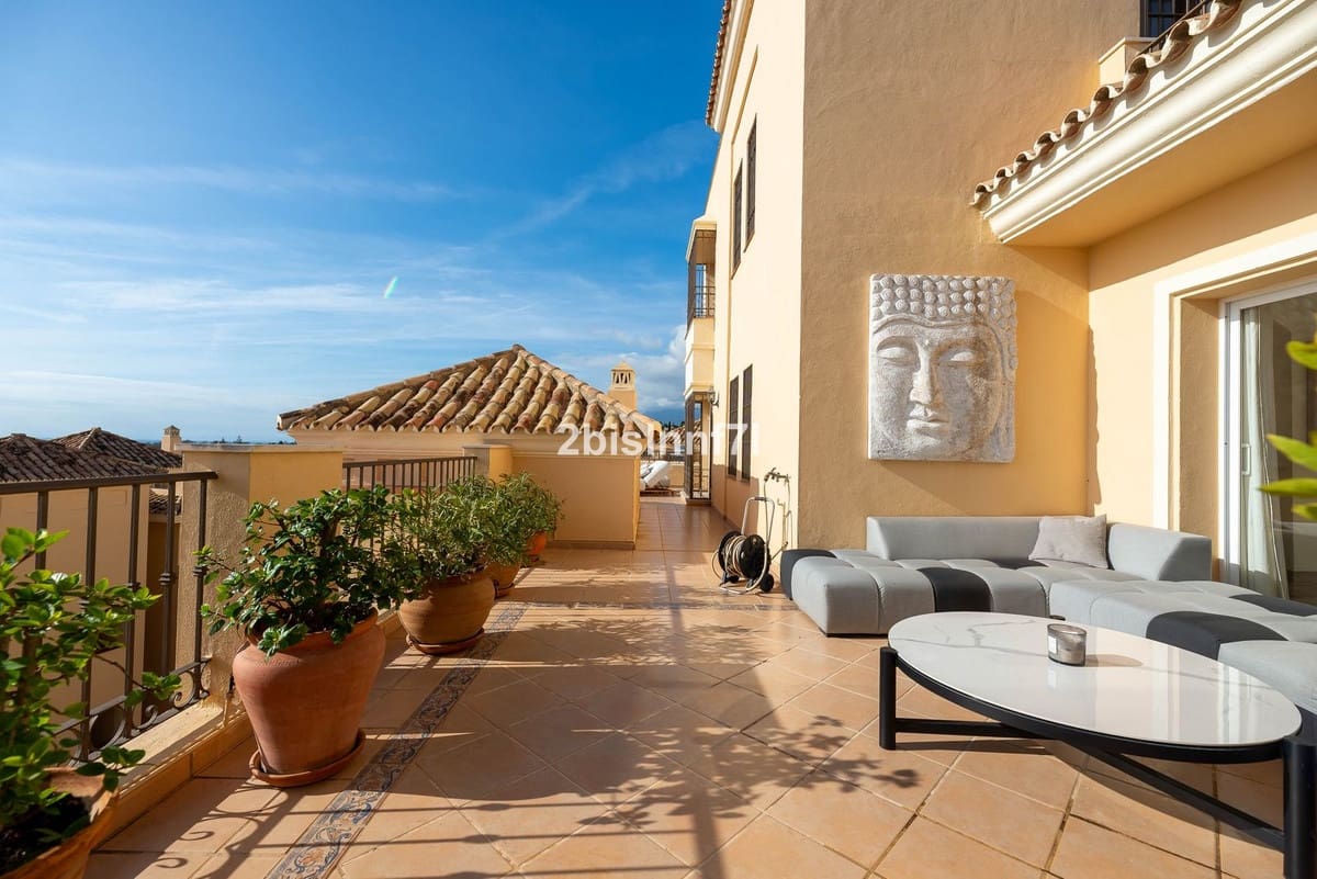 4 sovrum Takvåning till salu i Elviria med pool garage - 1 530 000 € (Ref: 7210790)