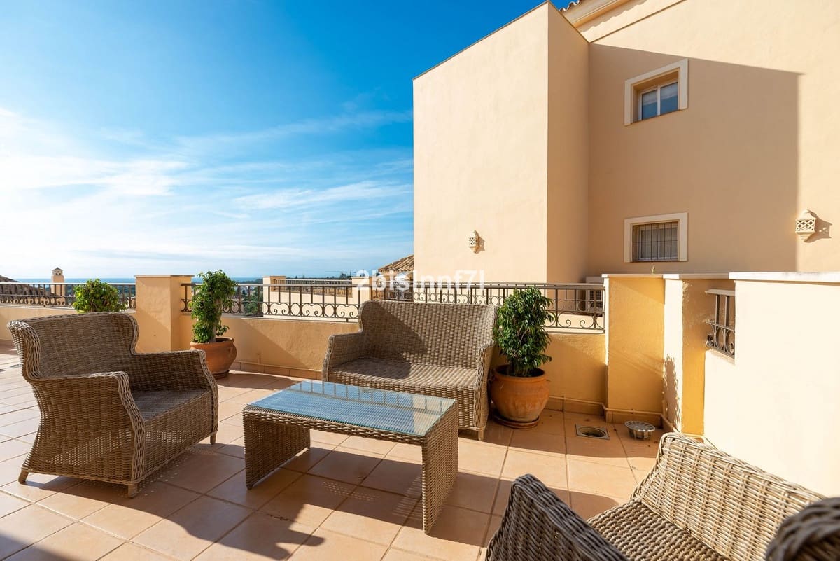 4 sovrum Takvåning till salu i Elviria med pool garage - 1 530 000 € (Ref: 7210790)