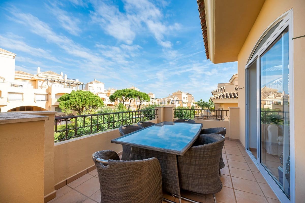 4 sovrum Takvåning till salu i Elviria med pool garage - 1 530 000 € (Ref: 7210790)