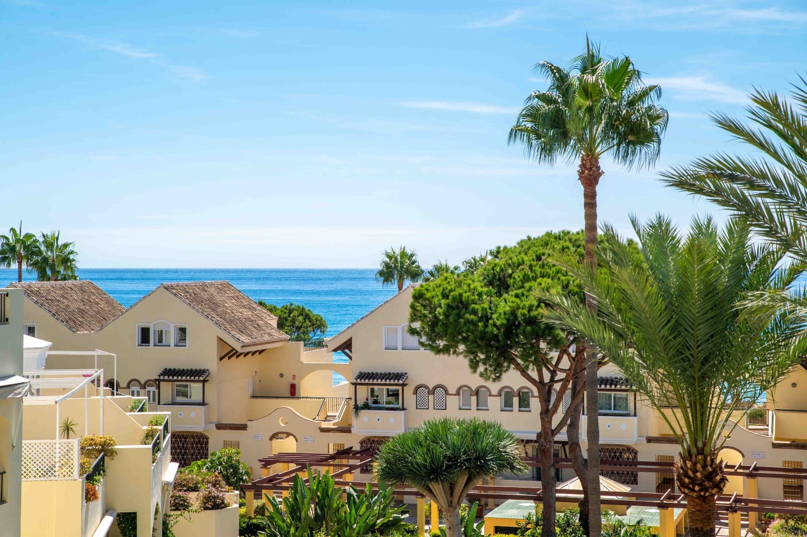 3 bedroom Apartment for sale in Elviria with garage - € 1,195,000 (Ref: 8441251)