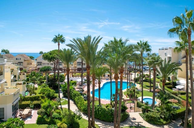 3 bedroom Apartment for sale in Elviria, Marbella with garage - € 1,195,000 (Ref: 8441251)