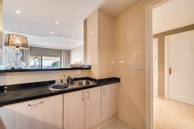 Lejlighed til salg i Elviria, Marbella med swimmingpool garage - € 585.000 (Ref: 9006267)