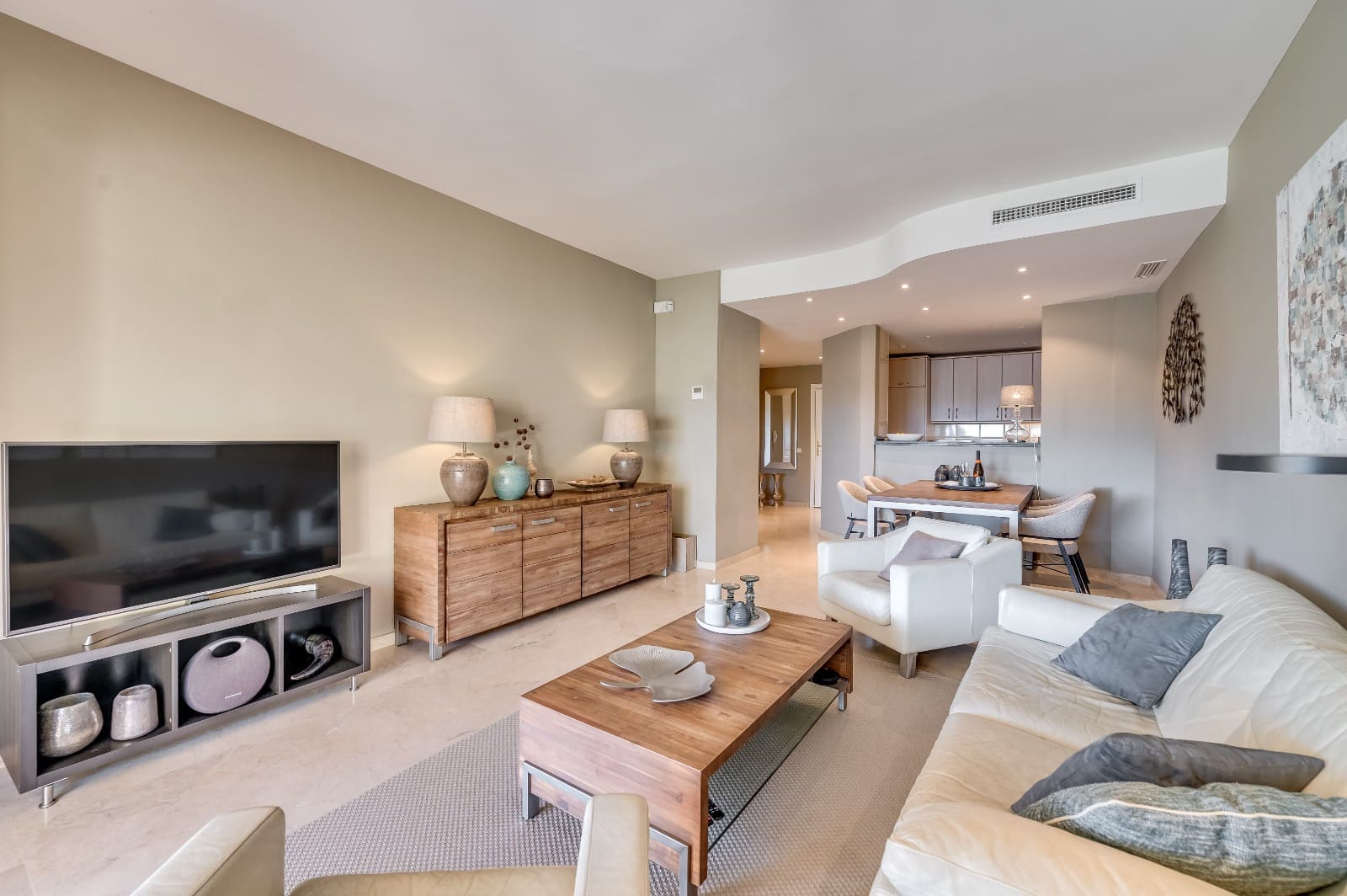 Lejlighed til salg i Elviria med swimmingpool garage - € 585.000 (Ref: 9006267)