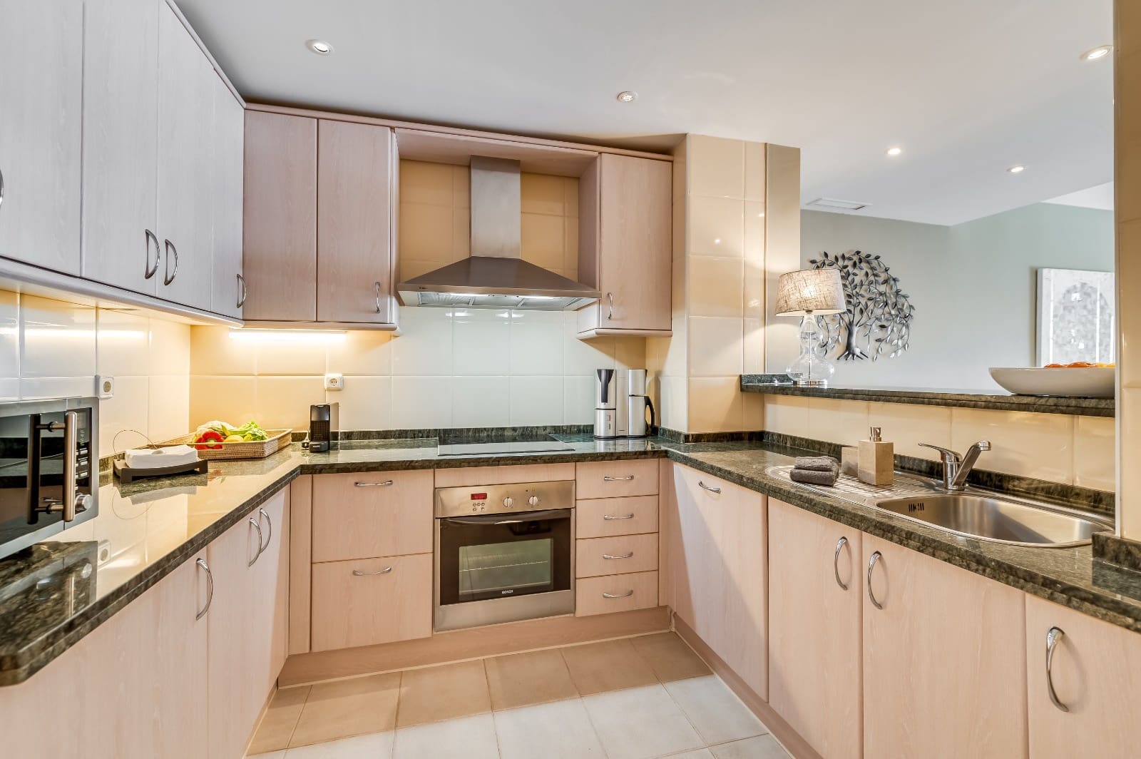 Lejlighed til salg i Elviria med swimmingpool garage - € 585.000 (Ref: 9006267)