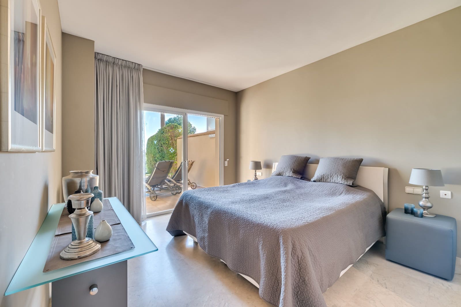 Lejlighed til salg i Elviria med swimmingpool garage - € 585.000 (Ref: 9006267)