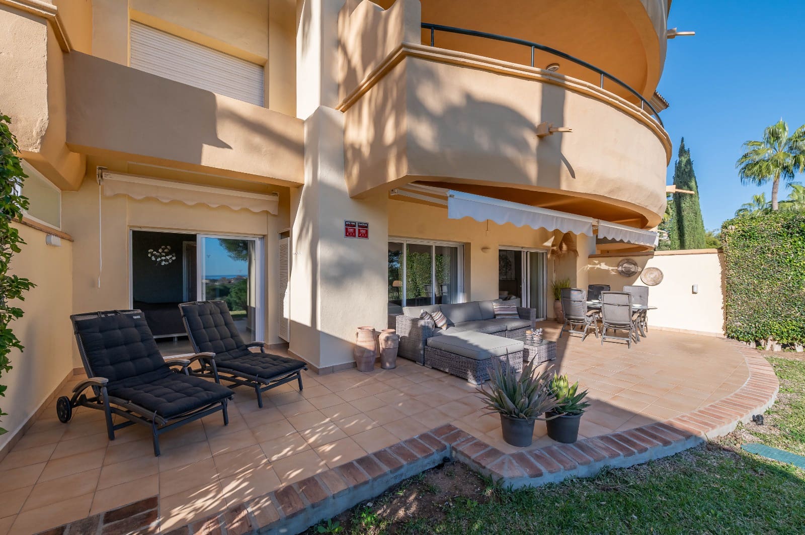 Lejlighed til salg i Elviria med swimmingpool garage - € 585.000 (Ref: 9006267)