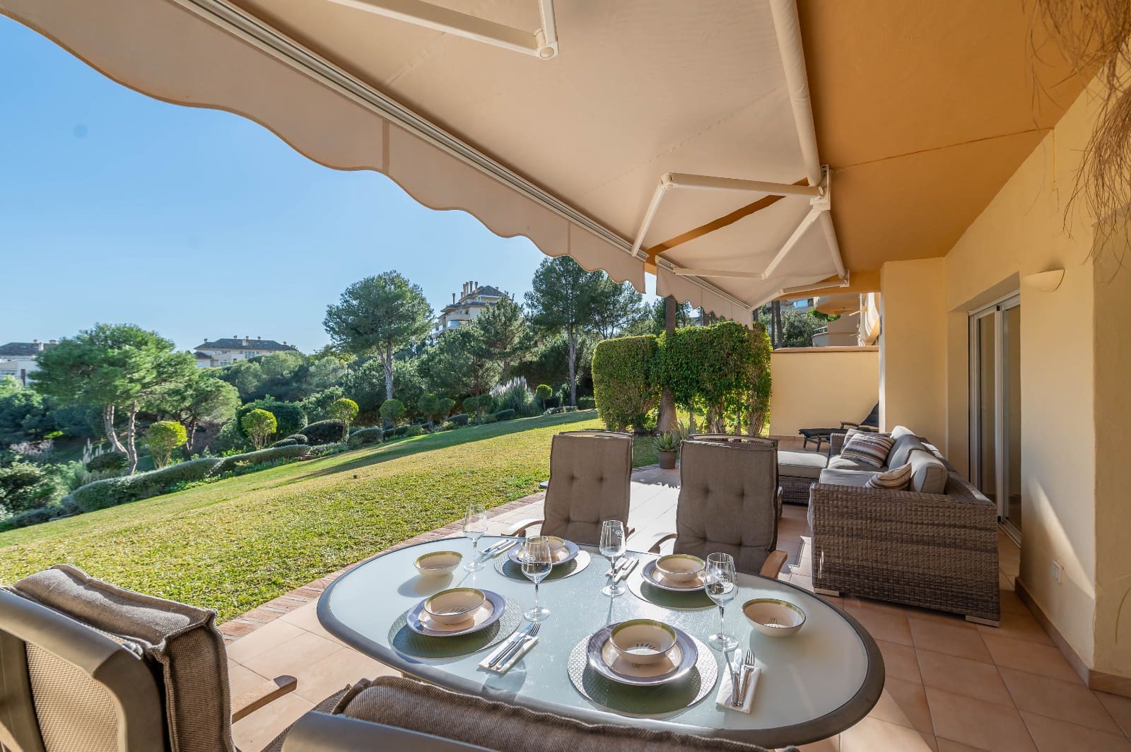 Lejlighed til salg i Elviria med swimmingpool garage - € 585.000 (Ref: 9006267)