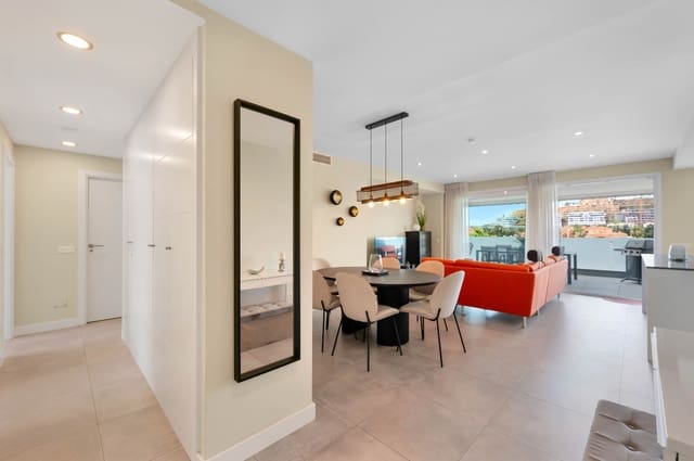 3 makuuhuone Huoneisto myytävänä paikassa Mijas Costa, Mijas mukana uima-altaan 
autotalli - 665 000 € (Ref: 9022274)