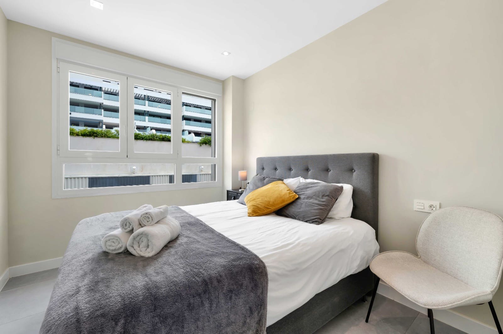 3 bedroom Apartment for sale in Mijas Costa with pool garage - € 665,000 (Ref: 9022274)