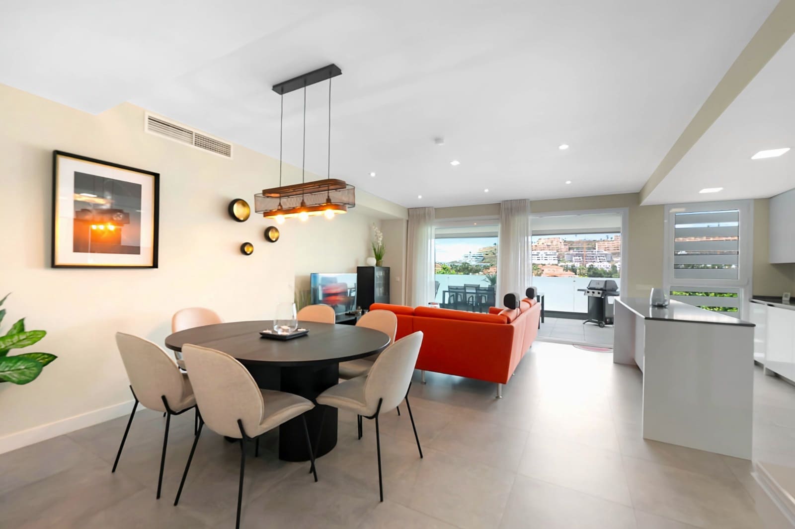 3 bedroom Apartment for sale in Mijas Costa with pool garage - € 665,000 (Ref: 9022274)