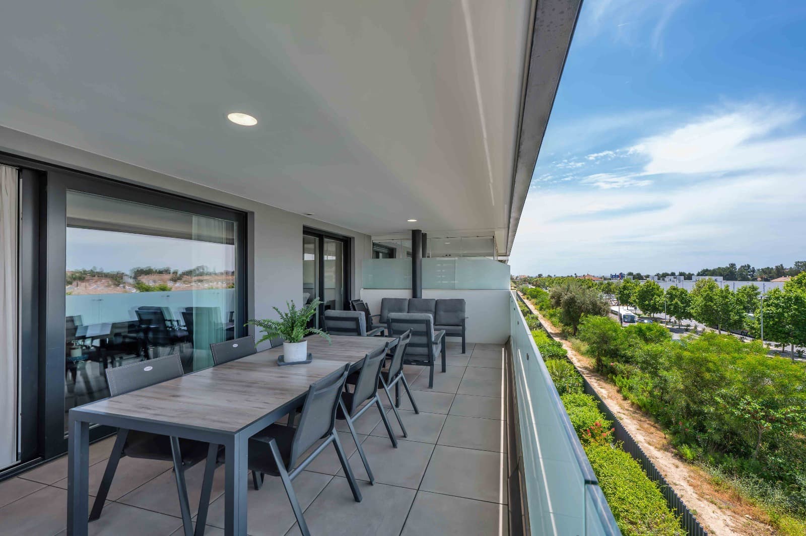 3 bedroom Apartment for sale in Mijas Costa with pool garage - € 665,000 (Ref: 9022274)