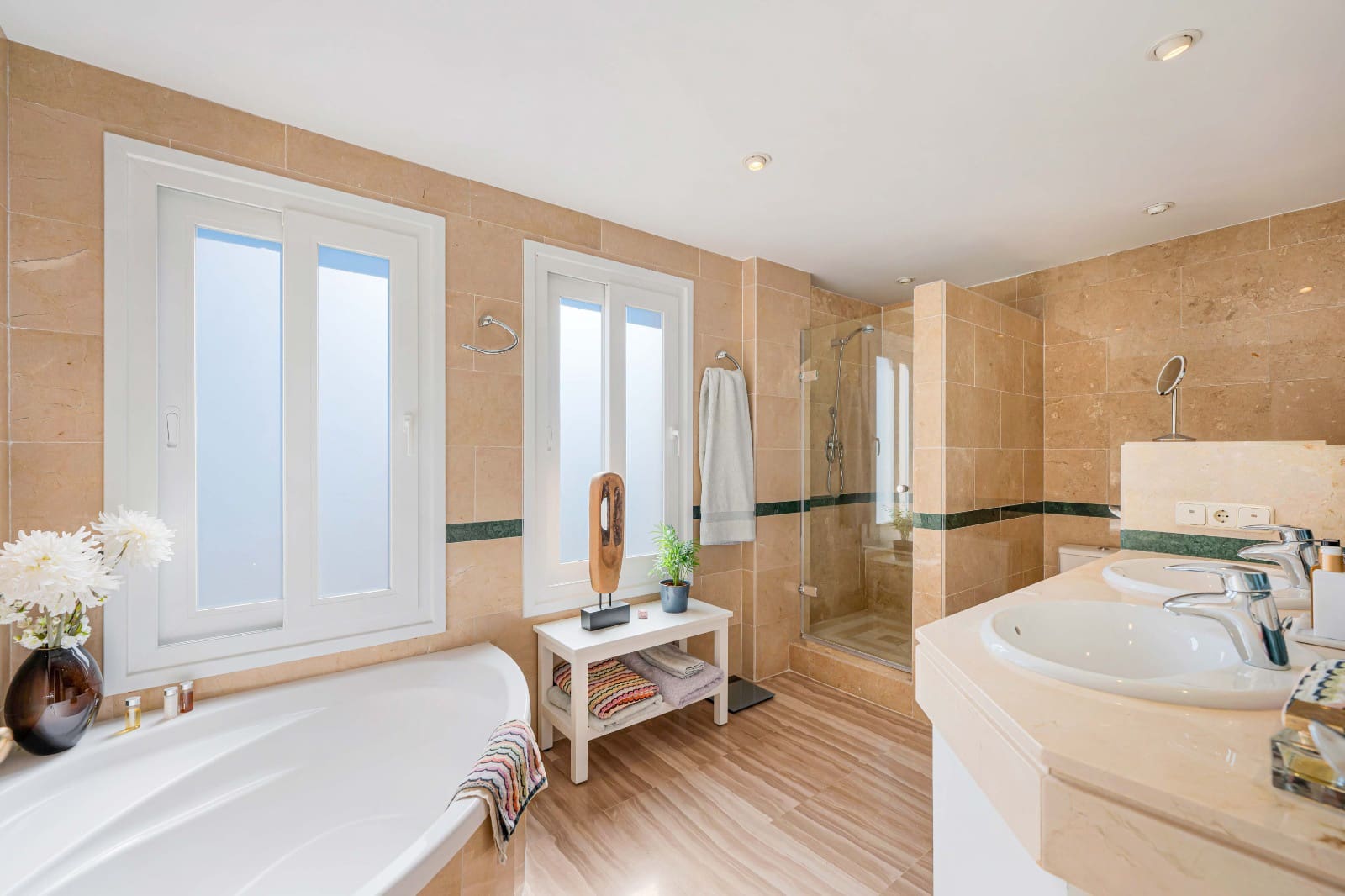 4 soveværelse Penthouse til salg i Elviria med swimmingpool garage - € 1.449.000 (Ref: 9175785)