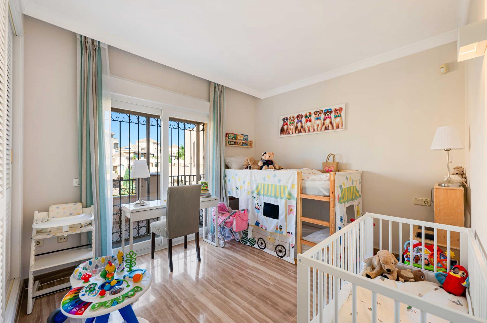 4 soveværelse Penthouse til salg i Elviria med swimmingpool garage - € 1.449.000 (Ref: 9175785)