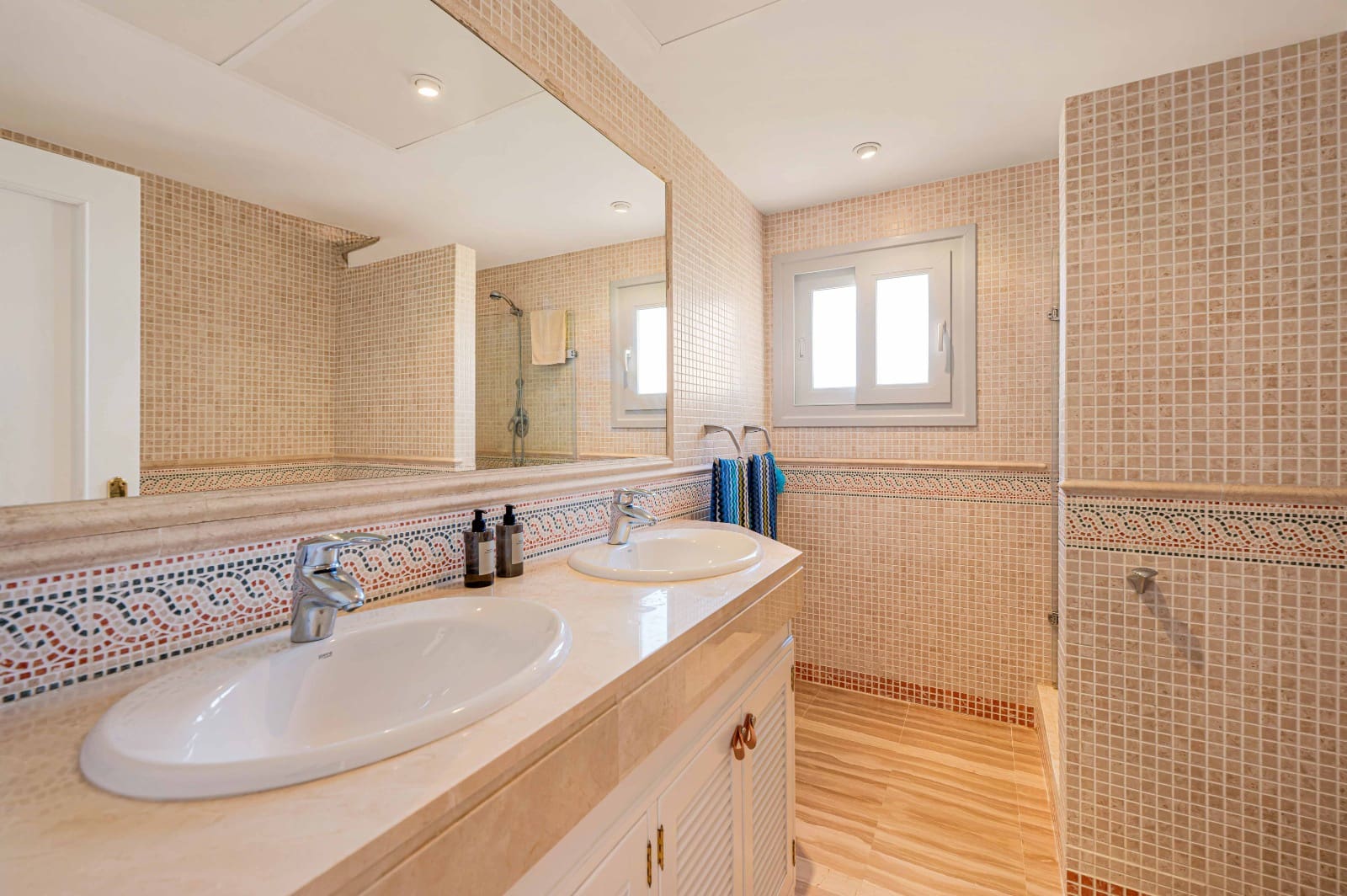 4 soveværelse Penthouse til salg i Elviria med swimmingpool garage - € 1.449.000 (Ref: 9175785)