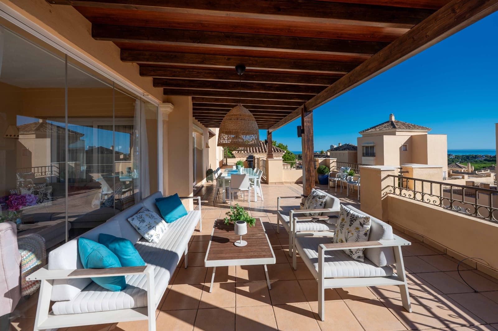 4 soveværelse Penthouse til salg i Elviria med swimmingpool garage - € 1.449.000 (Ref: 9175785)